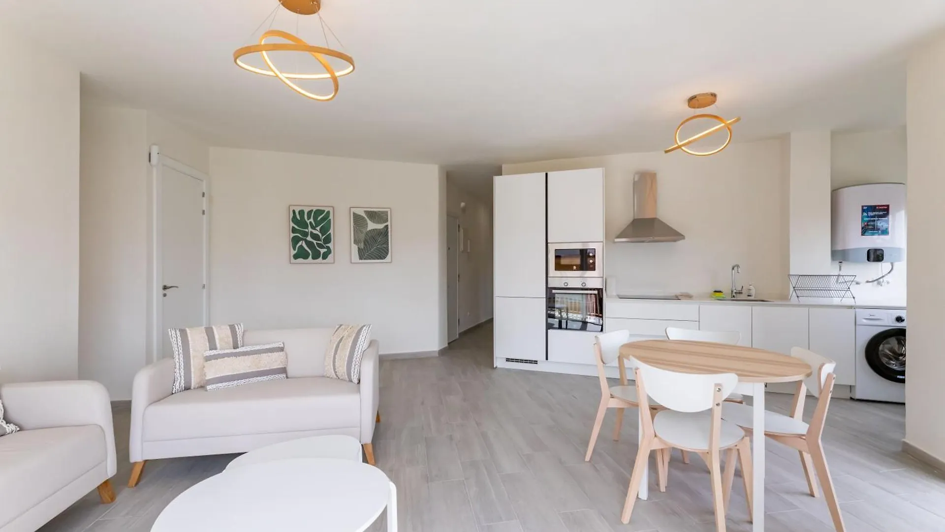 Apartamento Estepona Orquidiario Daire